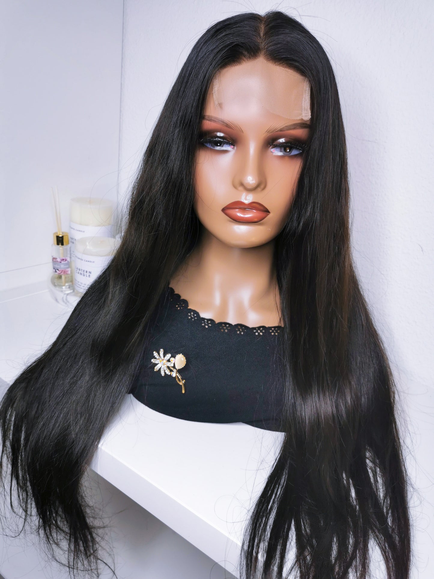 JENNA UNIT - L'Or Noir Hair & Beauty 